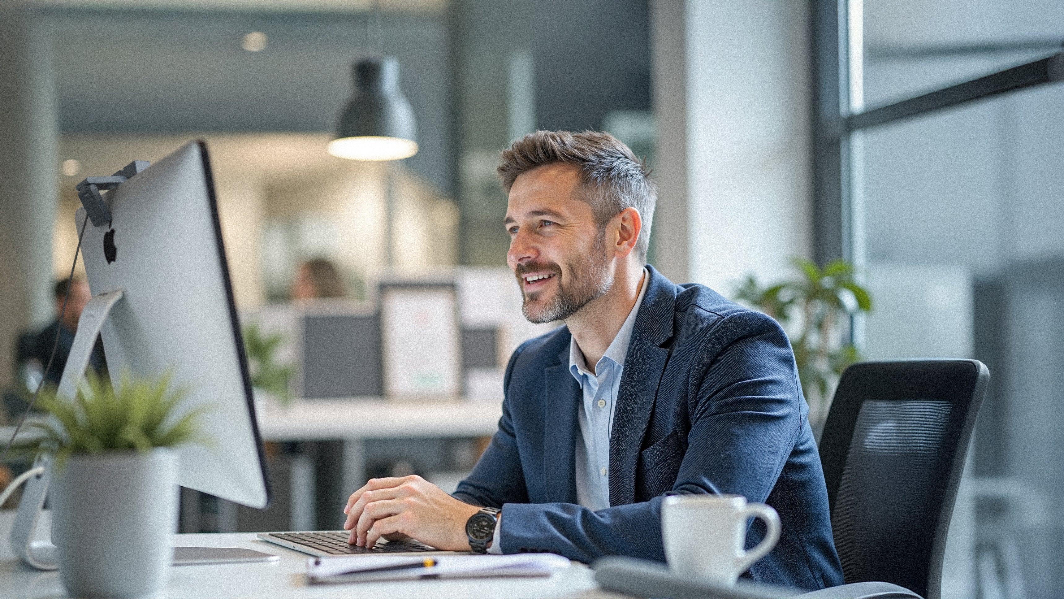 How recruiters can master their on-camera presence - iContact Camera