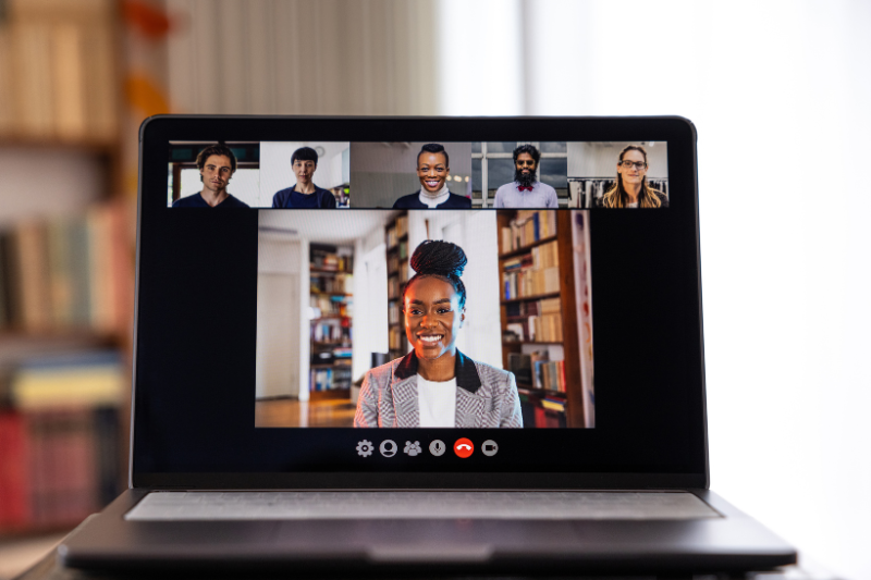 Facilitating Trust in Video Chats with Eye Contact